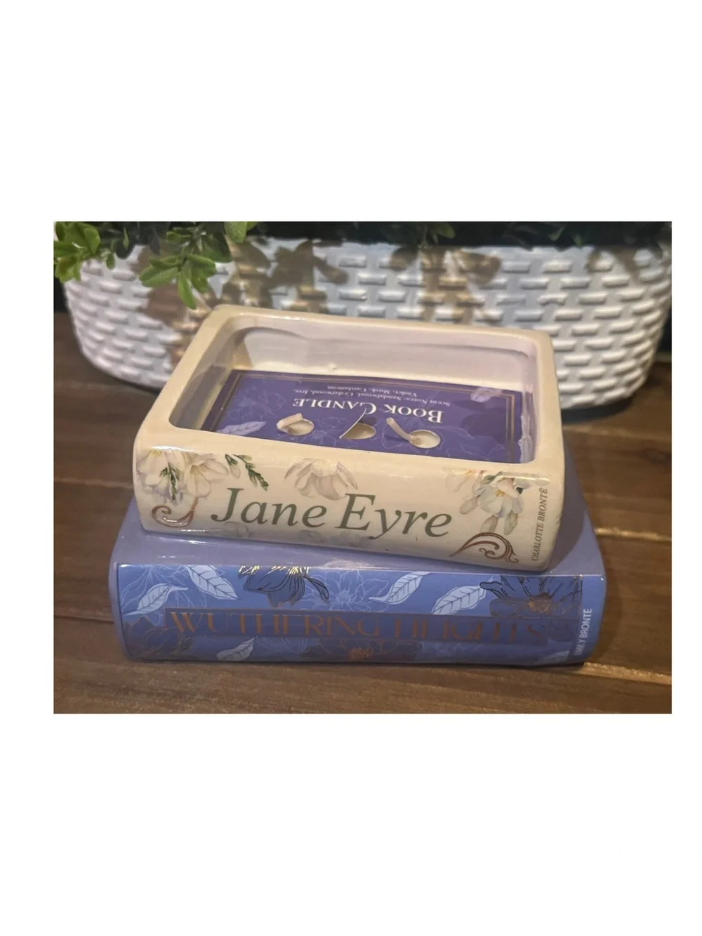 NWT Book Candle Jane Eyre & Wuthering Heights Ceramic Brontë Sisters Candle